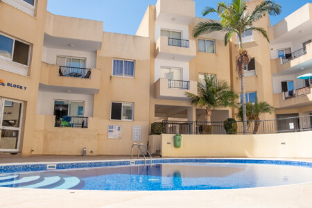 An Attractive 2-bedroom Apartment in the heart of Peyia village &#8211; PCB